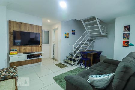 Sala de casa de condomínio à venda com 3 quartos, 100m² em Tanque, Rio de Janeiro