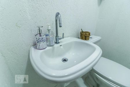 Lavabo de casa de condomínio à venda com 3 quartos, 100m² em Tanque, Rio de Janeiro