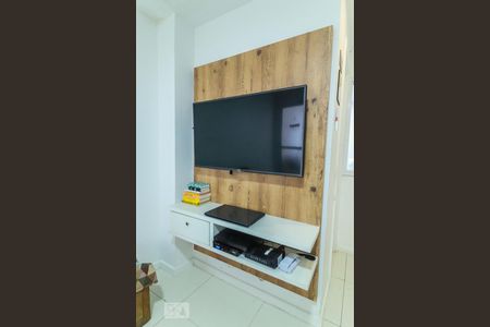 Sala de casa de condomínio à venda com 3 quartos, 100m² em Tanque, Rio de Janeiro