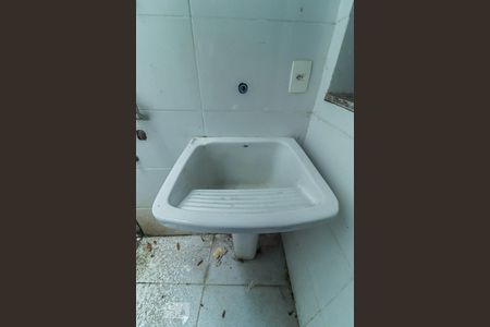 Casa de condomínio à venda com 100m², 3 quartos e 1 vagaÁrea de Serviço