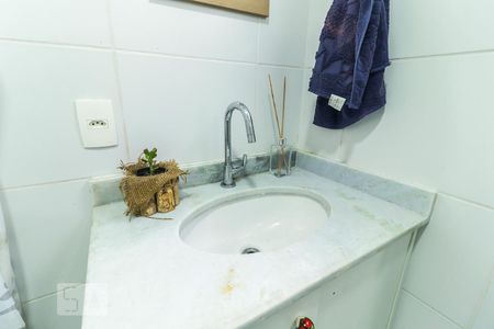 Casa de condomínio à venda com 100m², 3 quartos e 1 vagaBanheiro Quarto 3 - Suíte