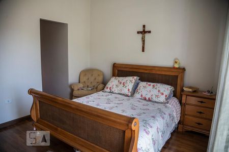 Suíte 1 de casa para alugar com 5 quartos, 555m² em Vila Paranaguá, São Paulo