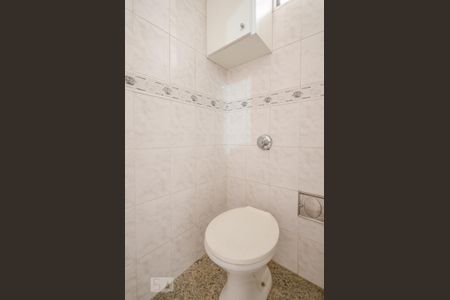 Apartamento para alugar com 70m², 3 quartos e 1 vaga Apartamento para alugar com 70m², 3 quartos e 1 vagaBanheiro de Serviço