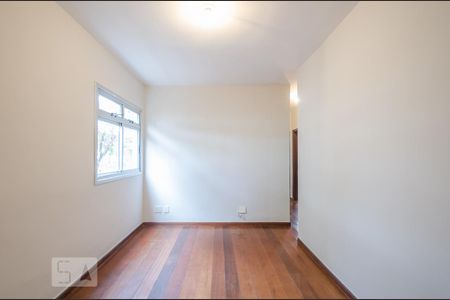 Sala de apartamento para alugar com 3 quartos, 70m² em Nova Granada, Belo Horizonte