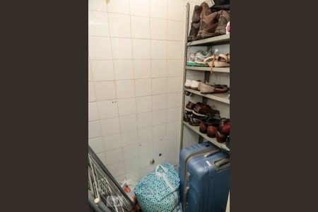 Apartamento para alugar com 100m², 4 quartos e 1 vaga Apartamento para alugar com 100m², 4 quartos e 1 vagaDespensa