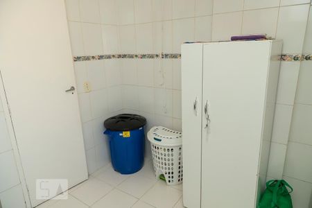 Apartamento para alugar com 100m², 4 quartos e 1 vaga Apartamento para alugar com 100m², 4 quartos e 1 vagaÁrea de Serviço