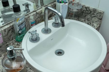 Apartamento para alugar com 100m², 4 quartos e 1 vaga Apartamento para alugar com 100m², 4 quartos e 1 vagaBanheiro Suíte