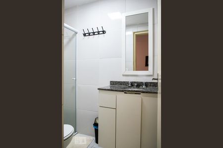 Apartamento à venda com 130m², 3 quartos e 2 vagas Apartamento à venda com 130m², 3 quartos e 2 vagasBANHEIRO SUITE