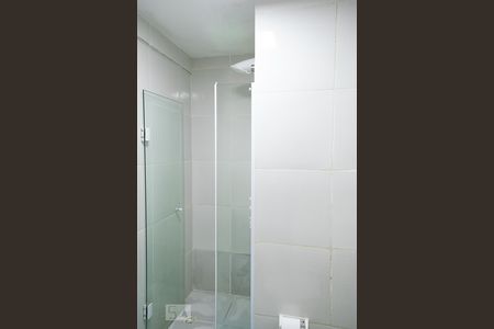 Apartamento à venda com 130m², 3 quartos e 2 vagas Apartamento à venda com 130m², 3 quartos e 2 vagasBANHEIRO