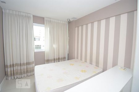 Apartamento à venda com 45m², 1 quarto e 1 vagaQuarto