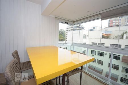 Apartamento à venda com 45m², 1 quarto e 1 vagaSacada