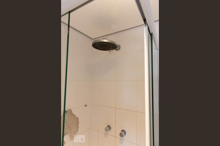 Apartamento para alugar com 41m², 1 quarto e 2 vagas Apartamento para alugar com 41m², 1 quarto e 2 vagasBanheiro da Suíte