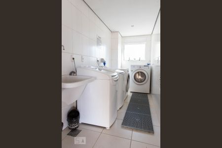 Apartamento para alugar com 41m², 1 quarto e 2 vagas Apartamento para alugar com 41m², 1 quarto e 2 vagasÁrea Comum - Lavanderia