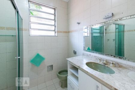 Casa para alugar com 160m², 3 quartos e 2 vagasBanheiro 1