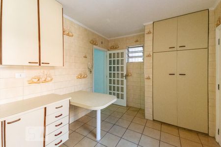 Casa para alugar com 160m², 3 quartos e 2 vagasCozinha