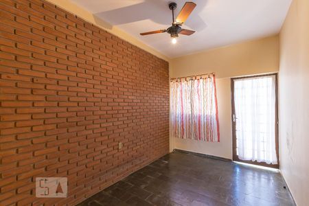 Casa à venda com 100m², 3 quartos e 1 vagaSala de jantar