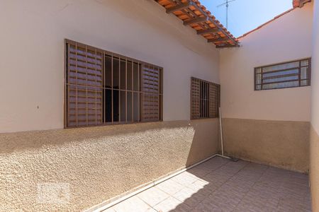 Casa à venda com 100m², 3 quartos e 1 vagaQuintal