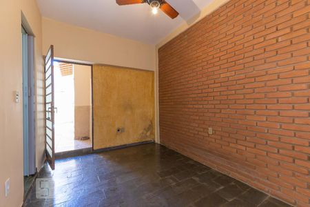 Casa à venda com 100m², 3 quartos e 1 vagaSala de jantar
