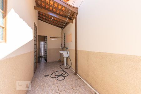 Casa à venda com 100m², 3 quartos e 1 vagaQuintal - Área de serviço