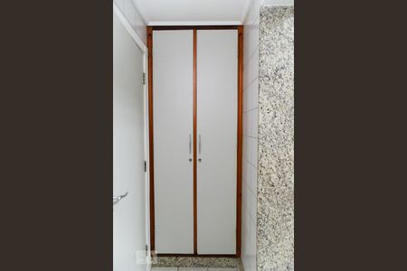 Apartamento à venda com 120m², 2 quartos e sem vagaCozinha - despensa