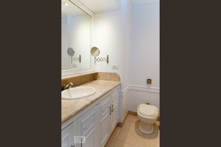 Apartamento à venda com 120m², 2 quartos e sem vagaBanheiro Quarto 2 (suíte)