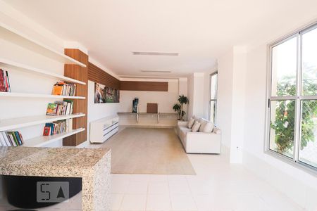 Apartamento para alugar com 74m², 3 quartos e 2 vagasLan House