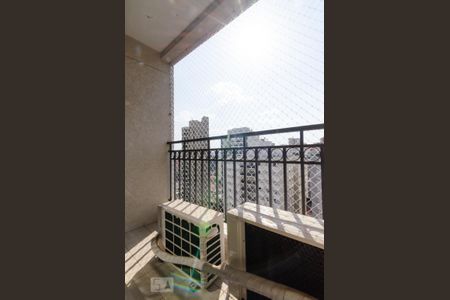 Sacada de apartamento para alugar com 2 quartos, 60m² em Cambuí, Campinas