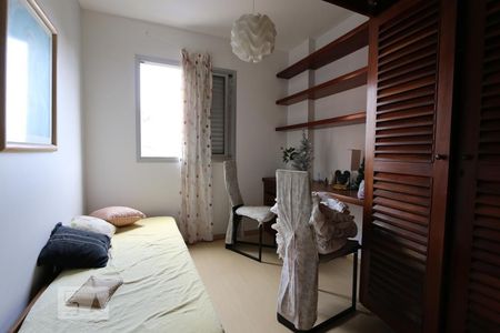 quarto  de apartamento à venda com 3 quartos, 90m² em Vila Sonia, São Paulo