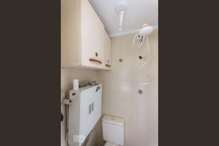Apartamento para alugar com 72m², 2 quartos e 1 vagaBaanheiro de serviço