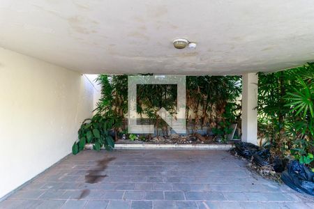 Casa à venda com 250m², 3 quartos e 2 vagas Casa à venda com 250m², 3 quartos e 2 vagasGaragem