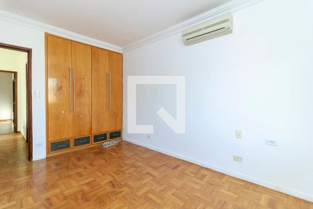 Casa à venda com 250m², 3 quartos e 2 vagas Casa à venda com 250m², 3 quartos e 2 vagasQuarto 1