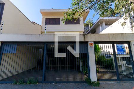 Casa à venda com 250m², 3 quartos e 2 vagas Casa à venda com 250m², 3 quartos e 2 vagasFachada