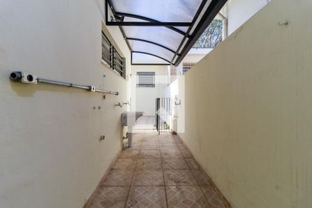 Casa à venda com 250m², 3 quartos e 2 vagas Casa à venda com 250m², 3 quartos e 2 vagasÁrea de Serviço