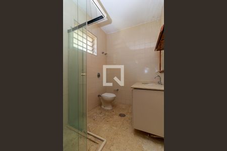 Casa à venda com 250m², 3 quartos e 2 vagas Casa à venda com 250m², 3 quartos e 2 vagasSuíte - Banheiro