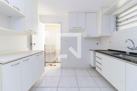 Casa à venda com 250m², 3 quartos e 2 vagas Casa à venda com 250m², 3 quartos e 2 vagasCozinha