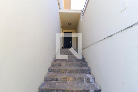 Casa à venda com 250m², 3 quartos e 2 vagas Casa à venda com 250m², 3 quartos e 2 vagasQuintal