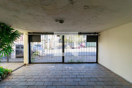 Casa à venda com 250m², 3 quartos e 2 vagas Casa à venda com 250m², 3 quartos e 2 vagasGaragem