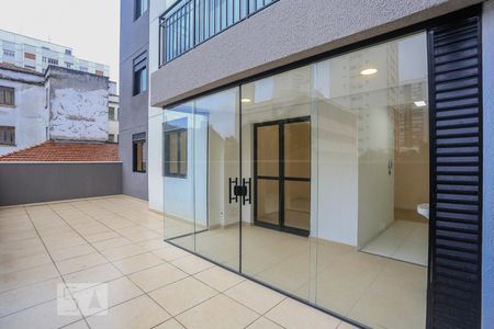 Apartamento para alugar com 90m², 2 quartos e 1 vaga Apartamento para alugar com 90m², 2 quartos e 1 vagaVaranda