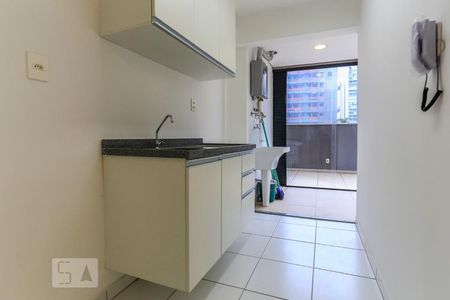 Apartamento para alugar com 90m², 2 quartos e 1 vaga Apartamento para alugar com 90m², 2 quartos e 1 vagaCozinha - Armários