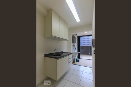 Apartamento para alugar com 90m², 2 quartos e 1 vaga Apartamento para alugar com 90m², 2 quartos e 1 vagaCozinha - Armários
