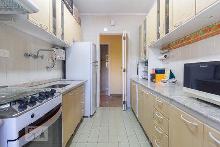 Apartamento para alugar com 65m², 2 quartos e 1 vaga Apartamento para alugar com 65m², 2 quartos e 1 vagaCozinha