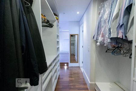 Apartamento à venda com 130m², 3 quartos e 2 vagasCloset