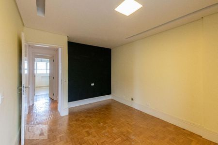 Apartamento à venda com 130m², 3 quartos e 2 vagasQuarto 3