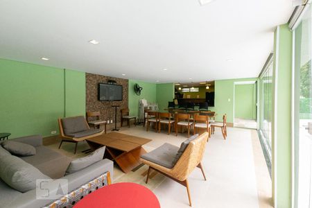 Apartamento à venda com 130m², 3 quartos e 2 vagasSalão de Festas