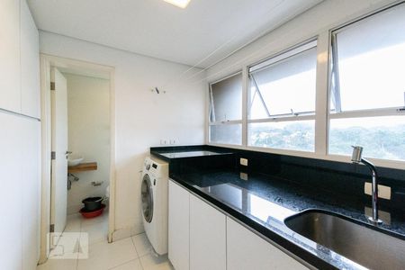 Apartamento à venda com 130m², 3 quartos e 2 vagasÁrea de Serviço