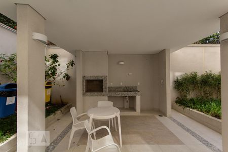 Apartamento para alugar com 42m², 2 quartos e sem vaga Apartamento para alugar com 42m², 2 quartos e sem vagaChurrasqueira