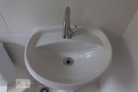 Banheiro de apartamento para alugar com 2 quartos, 42m² em Jardim Parque Morumbi, São Paulo