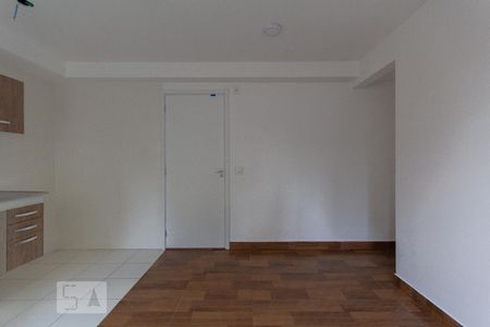 Sala de apartamento para alugar com 2 quartos, 42m² em Jardim Parque Morumbi, São Paulo