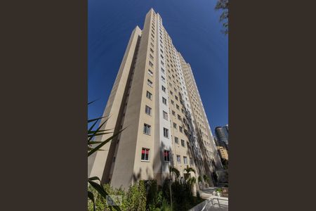 Apartamento para alugar com 42m², 2 quartos e sem vaga Apartamento para alugar com 42m², 2 quartos e sem vagaFachada