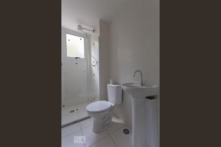 Banheiro de apartamento para alugar com 2 quartos, 42m² em Jardim Parque Morumbi, São Paulo